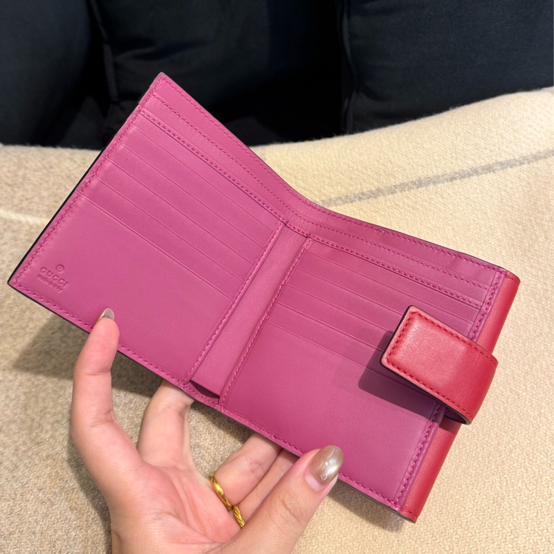 Gucci紅皮革/pvc雙面釦式短夾   超好看😻-20