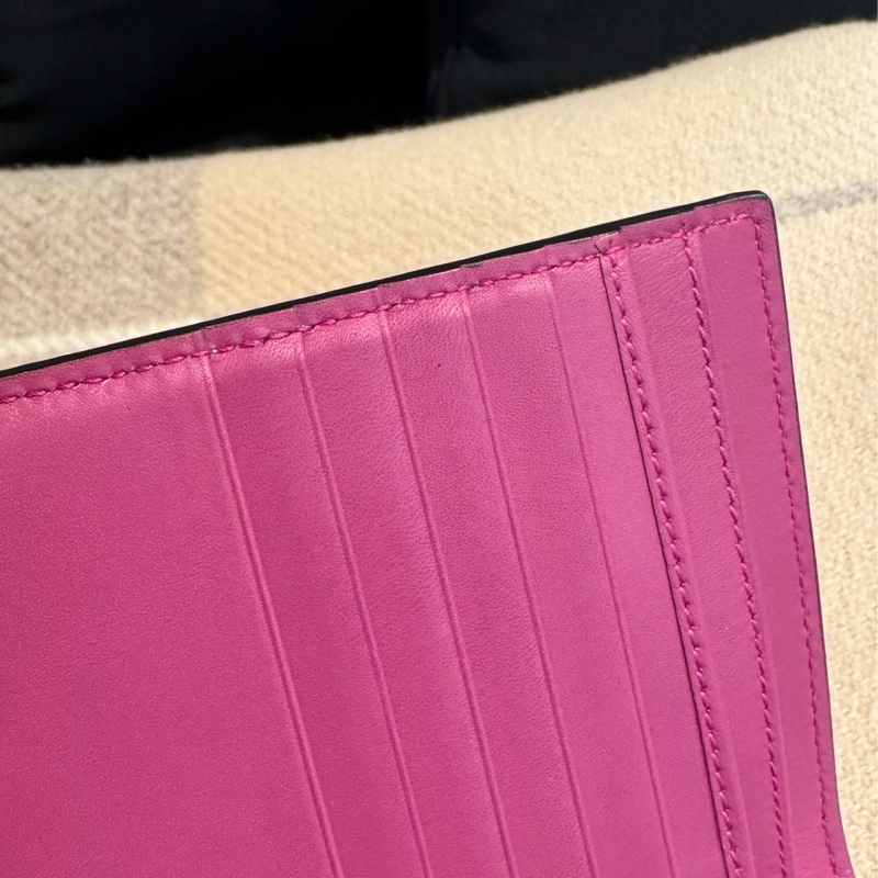 Gucci紅皮革/pvc雙面釦式短夾   超好看😻-24