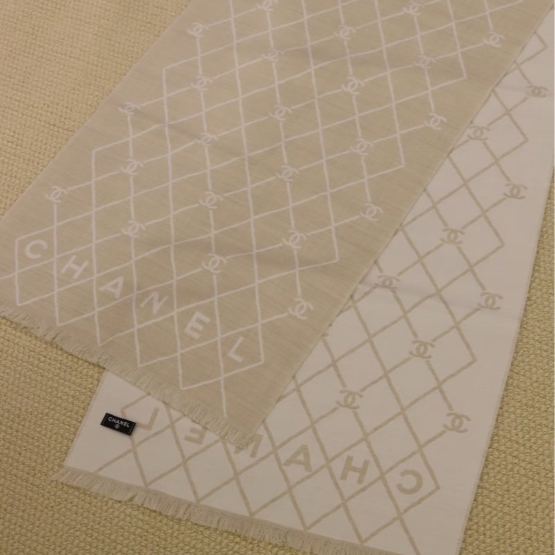 熱騰騰🔥誰在找 香奈兒chanel26p 圍巾 披肩 羊毛 米白色 氣質美人❤️-8