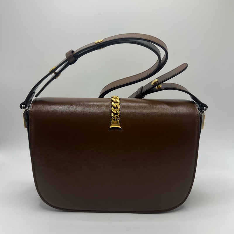 Gucci Sylvie 1969马鞍包 棕色皮革+金色链条，复古气质满分 尺寸25x17.5x9cm 肩带可调节，单肩斜挎都可 日常通勤，文艺穿搭都很合适-11