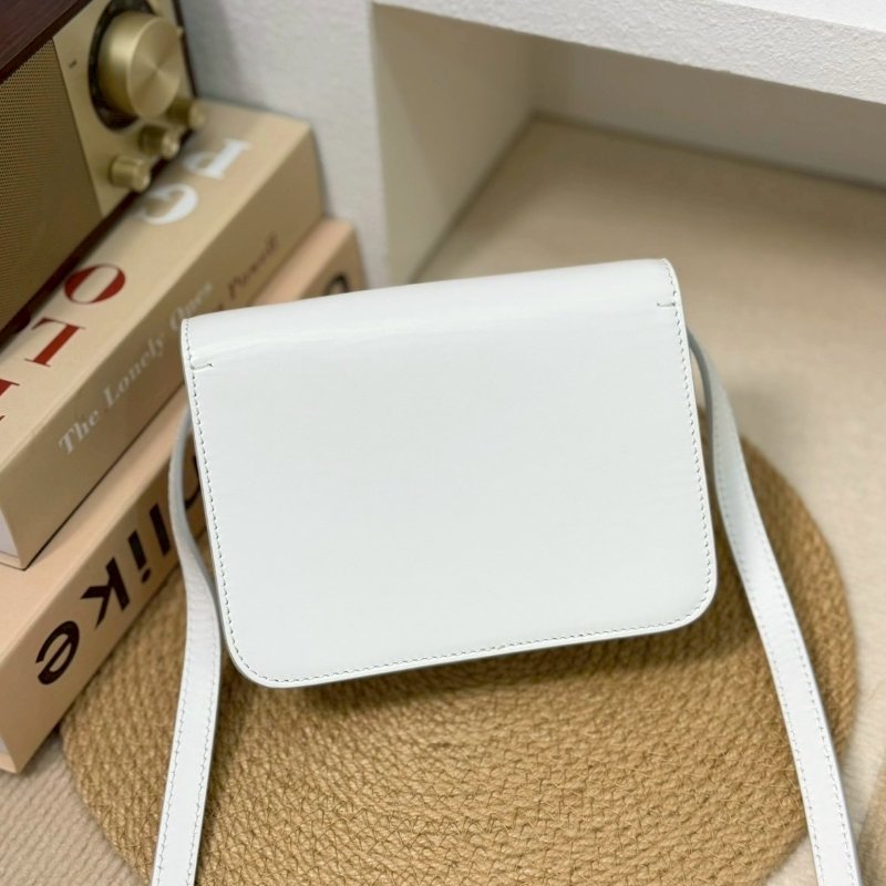 🏷Burberry 博柏利．TB Bag 翻蓋斜背包 /客人寄賣-1