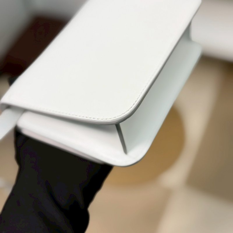 🏷Burberry 博柏利．TB Bag 翻蓋斜背包 /客人寄賣-6