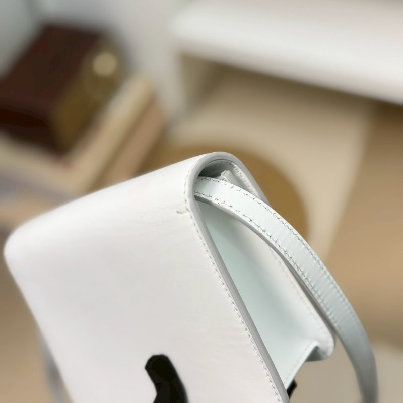 🏷Burberry 博柏利．TB Bag 翻蓋斜背包 /客人寄賣-11