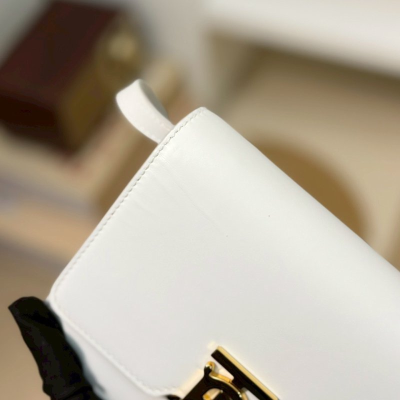 🏷Burberry 博柏利．TB Bag 翻蓋斜背包 /客人寄賣-20