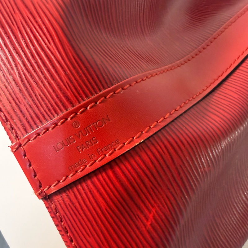 ✔️LOUIS VUITTON LV 路易威登 Epi Noe 水波紋水桶包／紅-16
