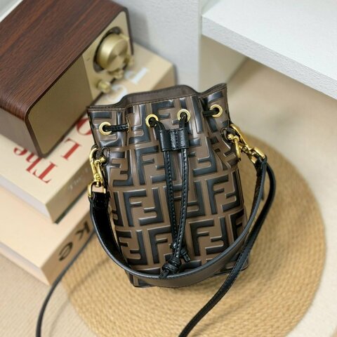 🏷Fendi 芬迪．Mon Tresor 老花水桶包