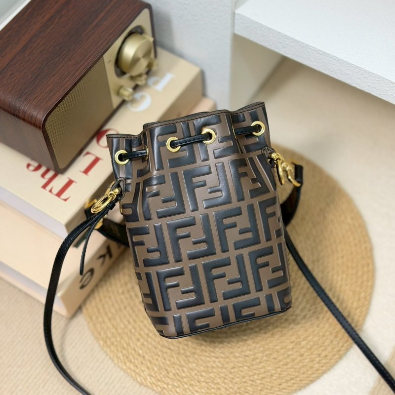 🏷Fendi 芬迪．Mon Tresor 老花水桶包-1
