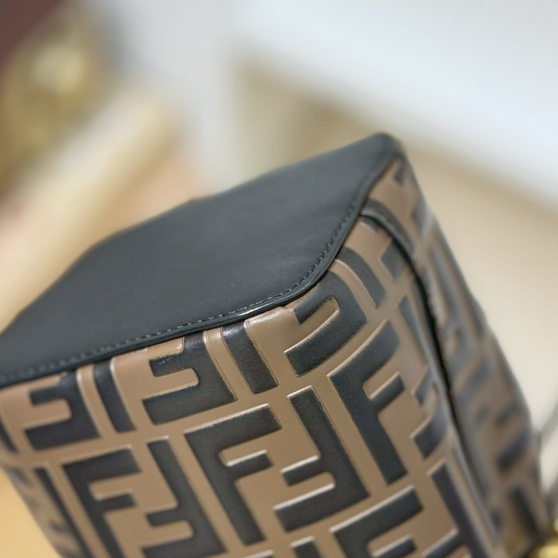 🏷Fendi 芬迪．Mon Tresor 老花水桶包-7