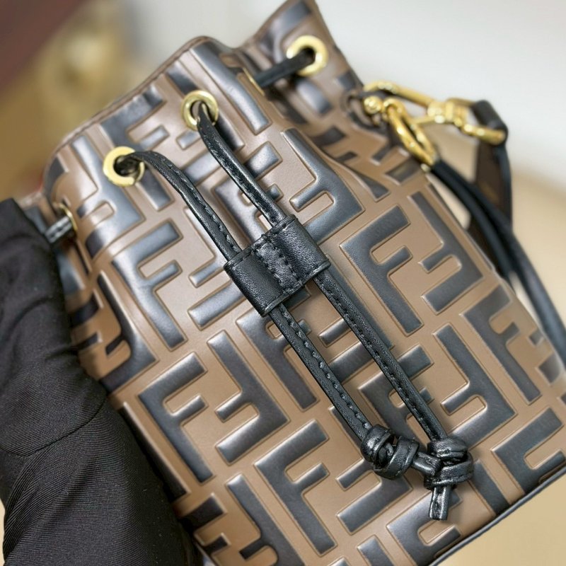 🏷Fendi 芬迪．Mon Tresor 老花水桶包-12