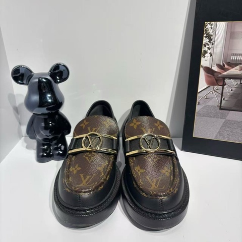99新  LV 路易威登樂福厚底鞋  尺碼 37 無附件