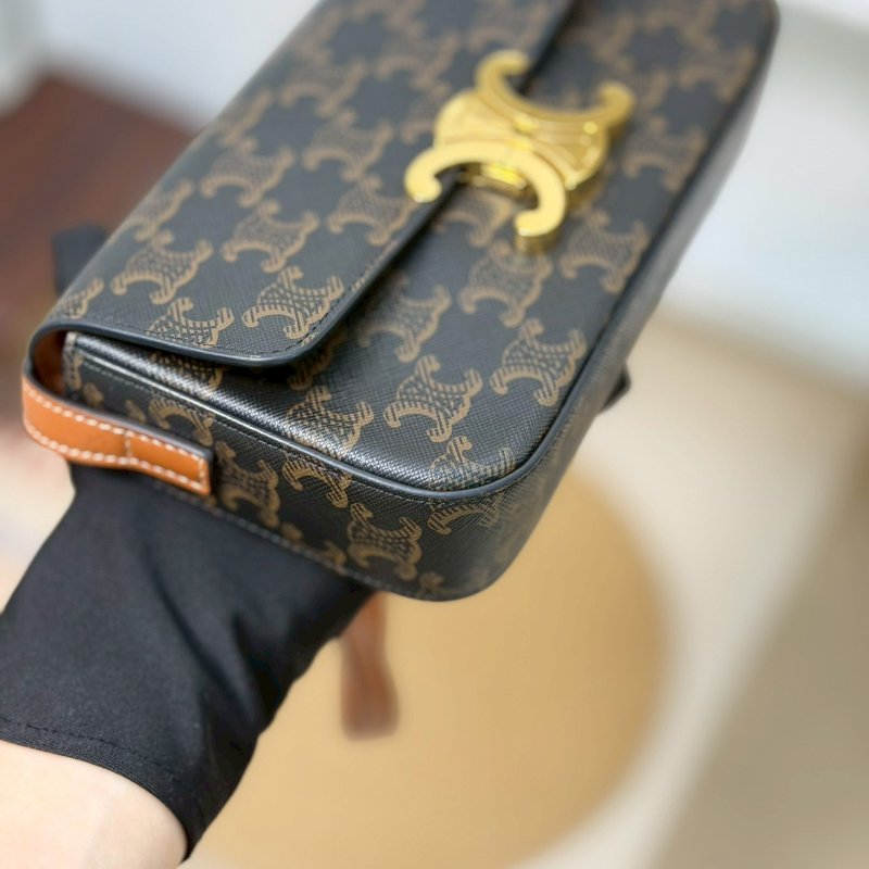 🏷Celine 瑟琳．Claude 凱旋門腋下包-4