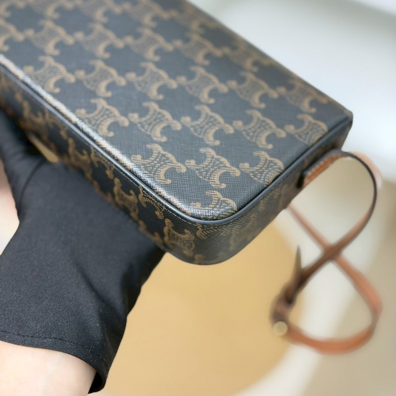 🏷Celine 瑟琳．Claude 凱旋門腋下包-7