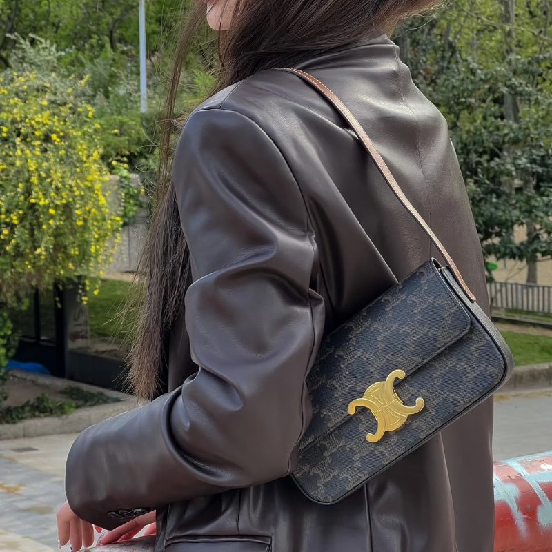 🏷Celine 瑟琳．Claude 凱旋門腋下包-21