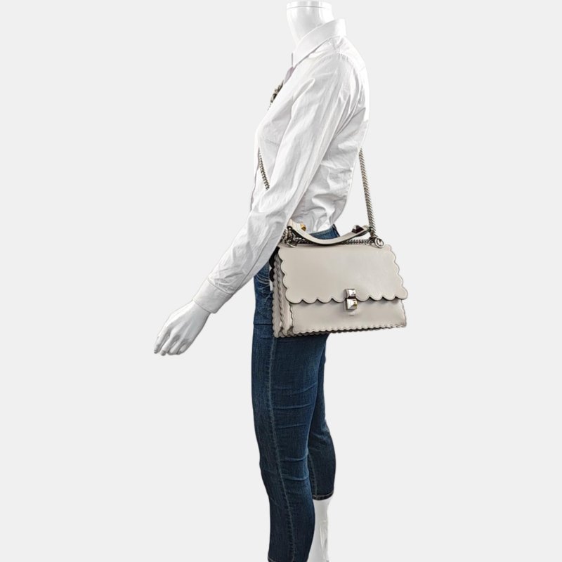 FENDI Kan I中號灰色牛皮鉚釘單肩包手提包金色銀色五金2條可拆卸肩帶-1