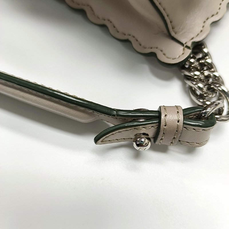 FENDI Kan I中號灰色牛皮鉚釘單肩包手提包金色銀色五金2條可拆卸肩帶-13