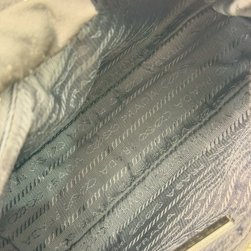 🏷Prada 普拉達．Re-Edition 2005 Hobo 三合一-17