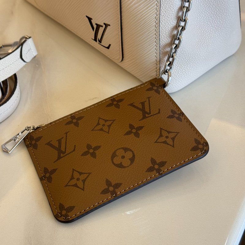 *SHIHNA名牌精品* LV M20520 Marelle Tote BB 石英白色水波紋托特包-3