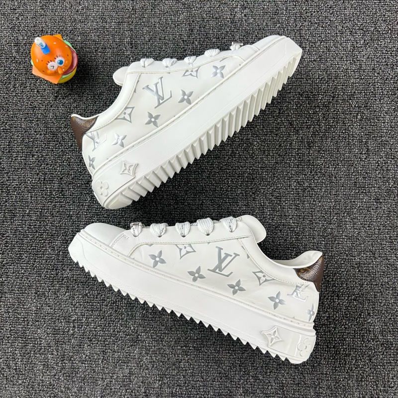 98新Louis Vuitton路易威登白銀浮雕板鞋 尺碼：36.5 無附件-2