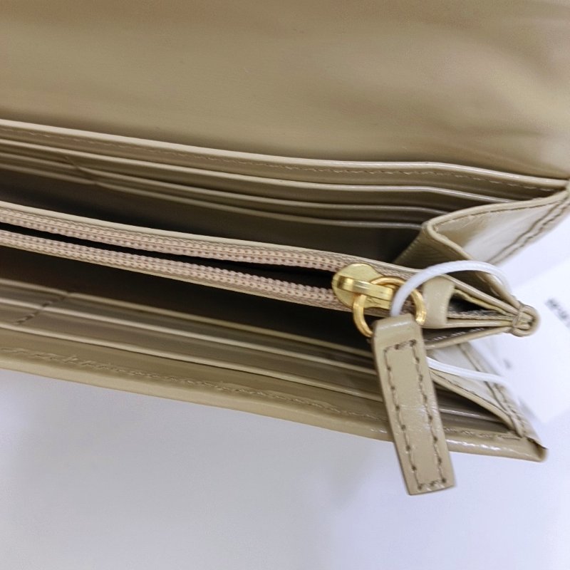 BURBERRY卡其色織物錢包金色五金-12