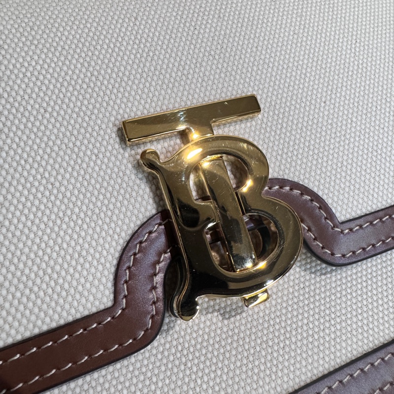 Burberry 帆布拼咖牛皮TB釦斜背包 近全新-7