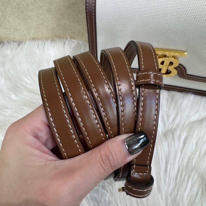 Burberry 帆布拼咖牛皮TB釦斜背包 近全新-12
