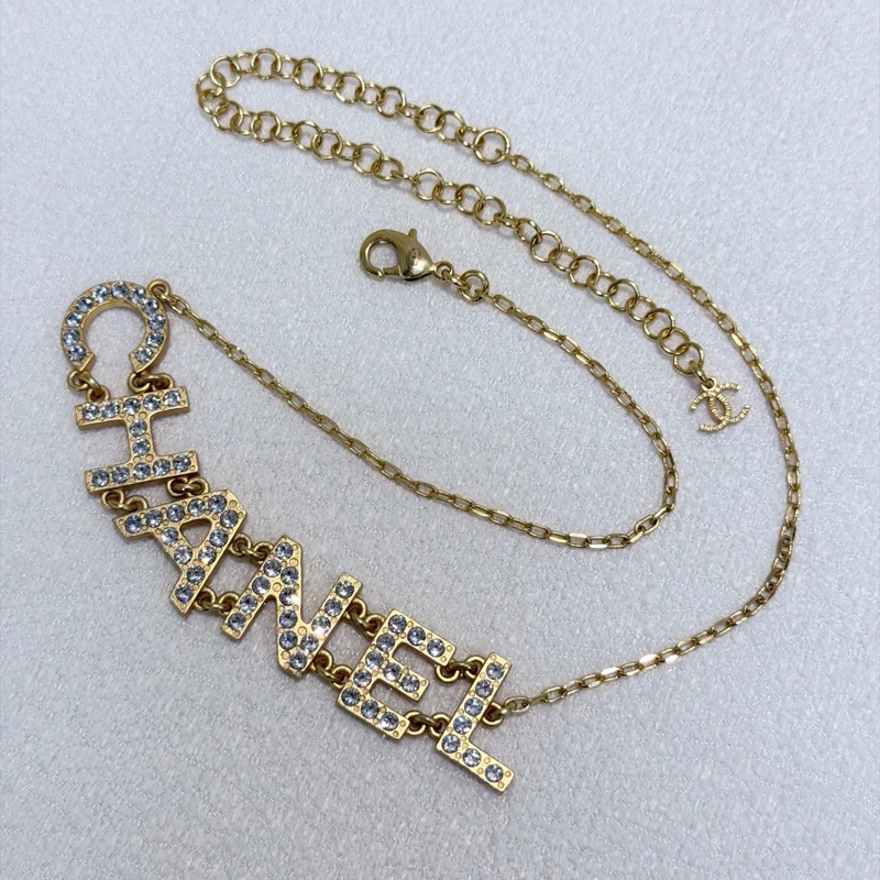 Chanel 20P 金色字母水鑽項鏈 XB957-1