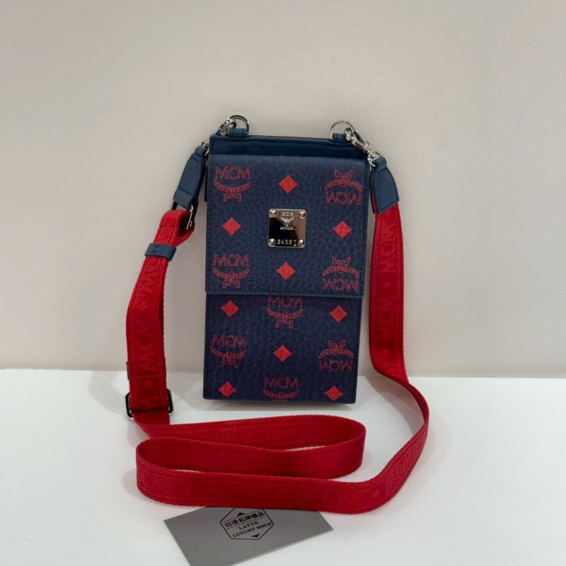 MCM 手機包/斜背包 95成新-0
