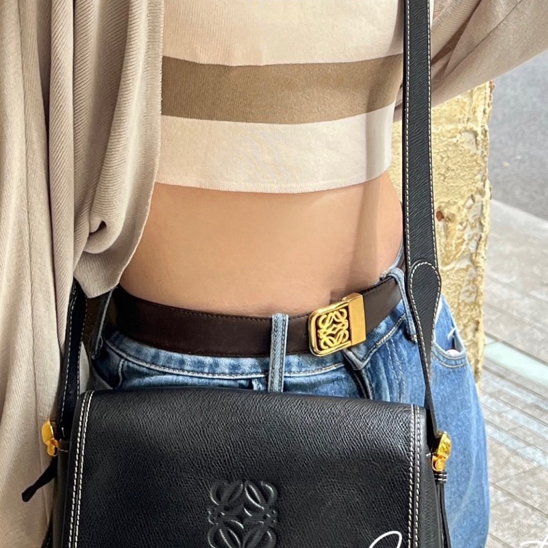 ✔️Loewe Vintage logo 金釦棕色皮帶-0