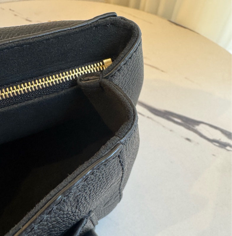 Lv M44151黑壓紋VAVIN金鏈包 肩背/斜背都好看-23