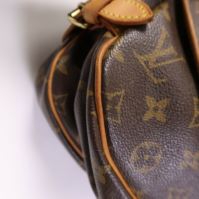 LOUIS VUITTON Monogram Saumur 30金扣肩背袋-11