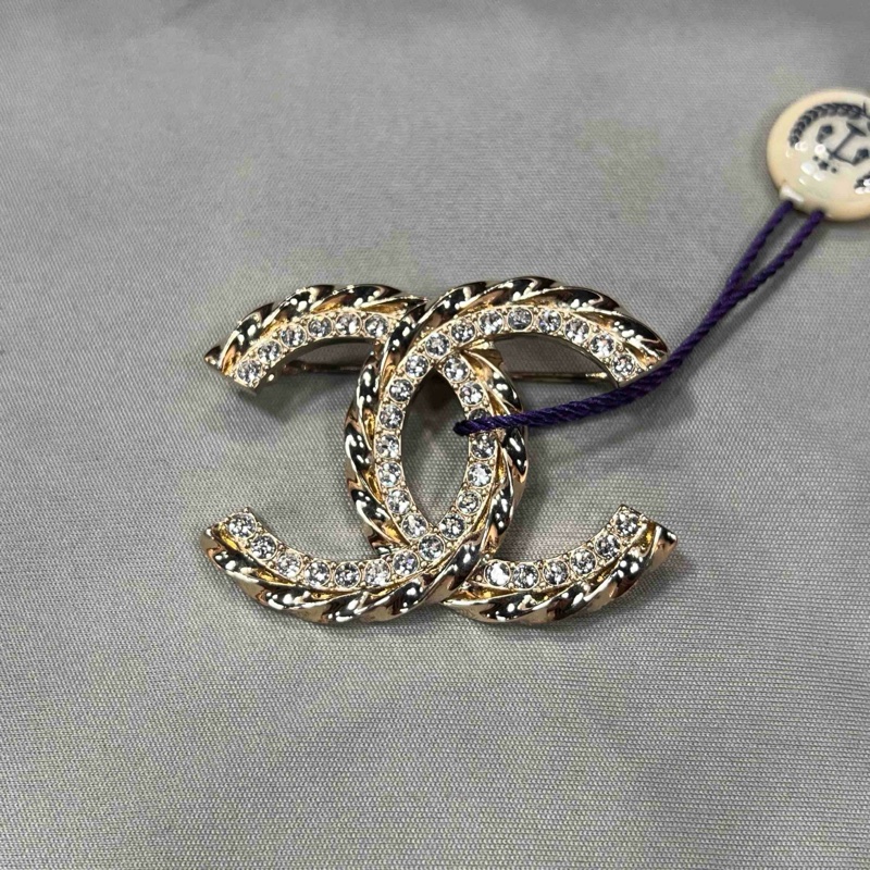 CHANEL 23B 麥穗雙C滿鑽胸針-1