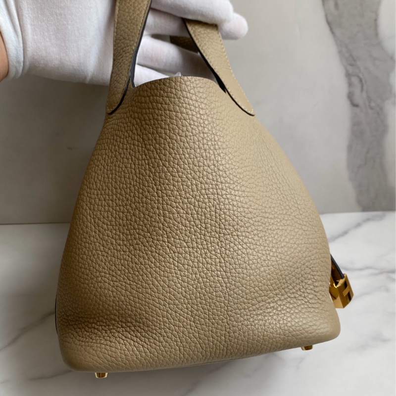 ❗️不用10萬入手愛馬仕 Hermes p18菜籃子 風衣灰-4