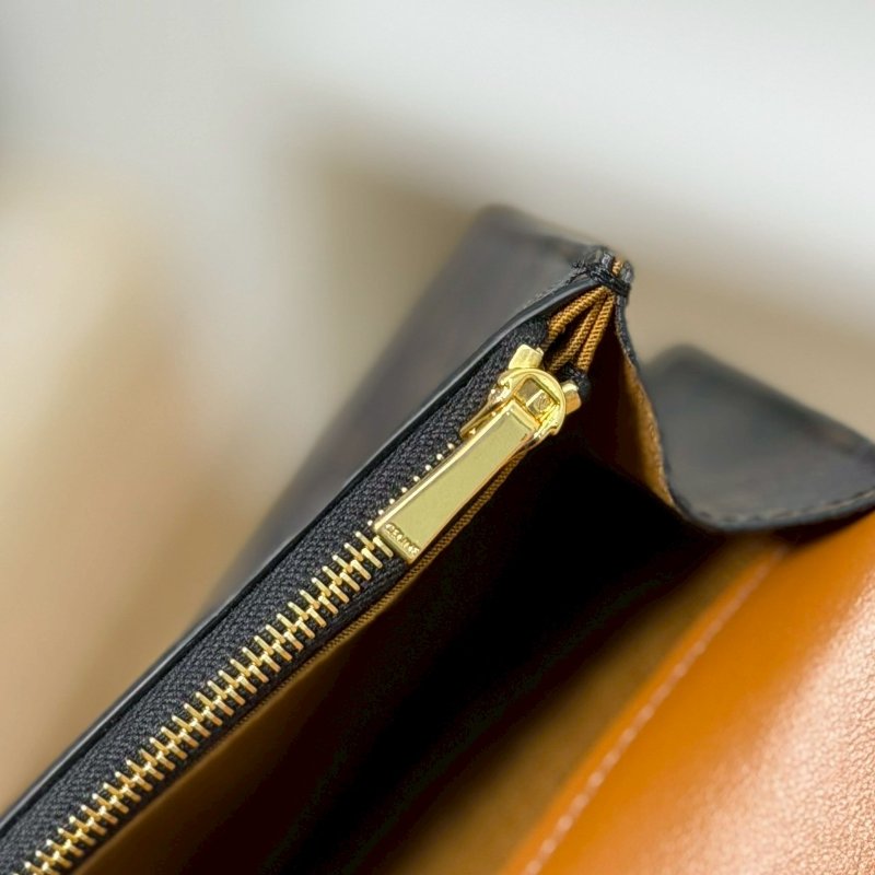 🏷Celine 瑟琳．Triomphe 老花 woc-19