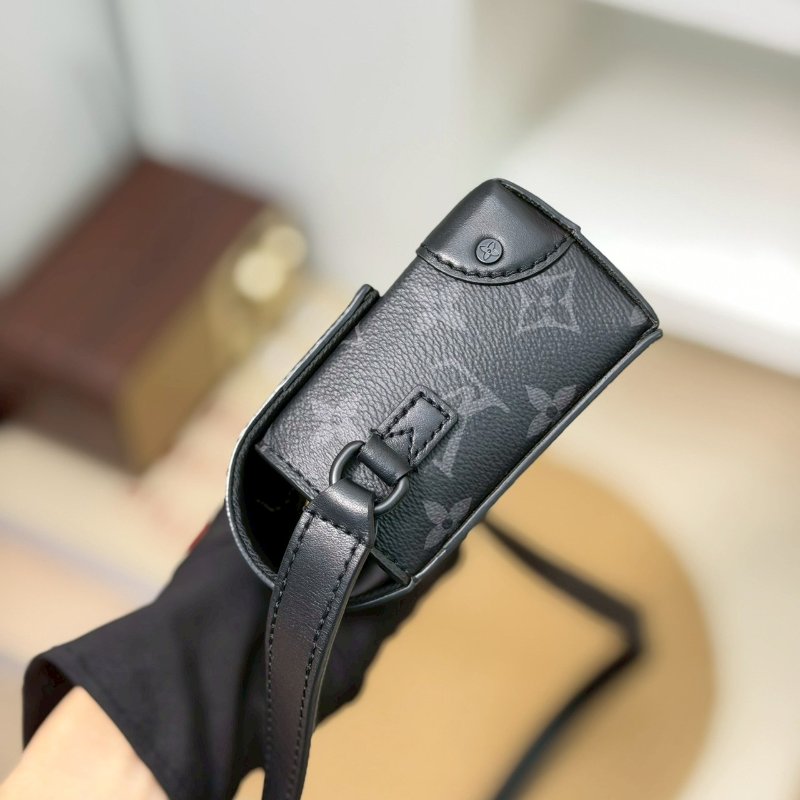 (送男友禮物首選！😍)🏷LV 路易威登．Steamer 黑老花盒子包 M81783-2