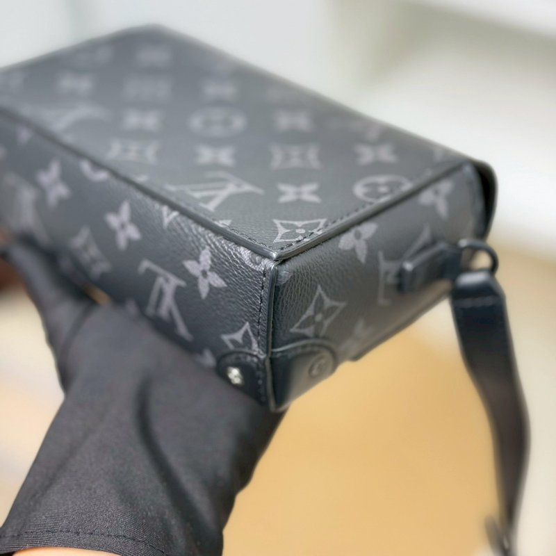 (送男友禮物首選！😍)🏷LV 路易威登．Steamer 黑老花盒子包 M81783-7