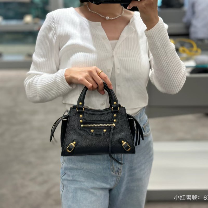 (絕版停產款)🏷Balenciaga 巴黎世家．Neo Classic Mini 機車包-24