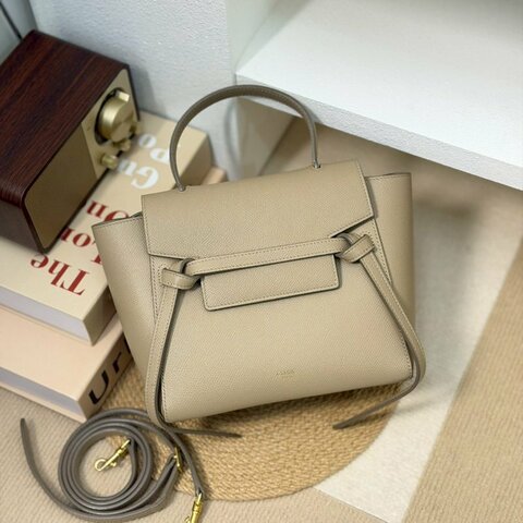 🏷Celine 瑟琳．Nano Belt 鯰魚包/客人寄賣