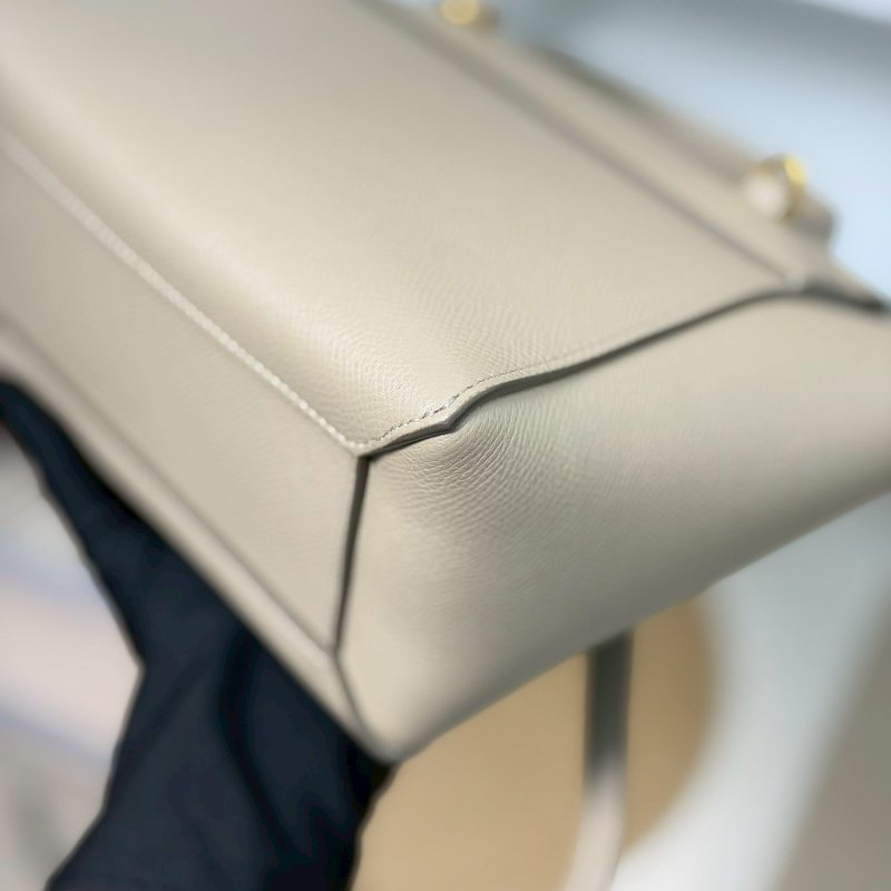 🏷Celine 瑟琳．Nano Belt 鯰魚包/客人寄賣-7