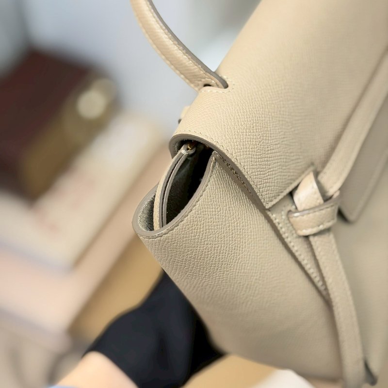 🏷Celine 瑟琳．Nano Belt 鯰魚包/客人寄賣-8