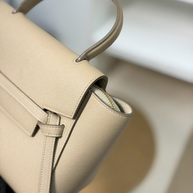 🏷Celine 瑟琳．Nano Belt 鯰魚包/客人寄賣-9