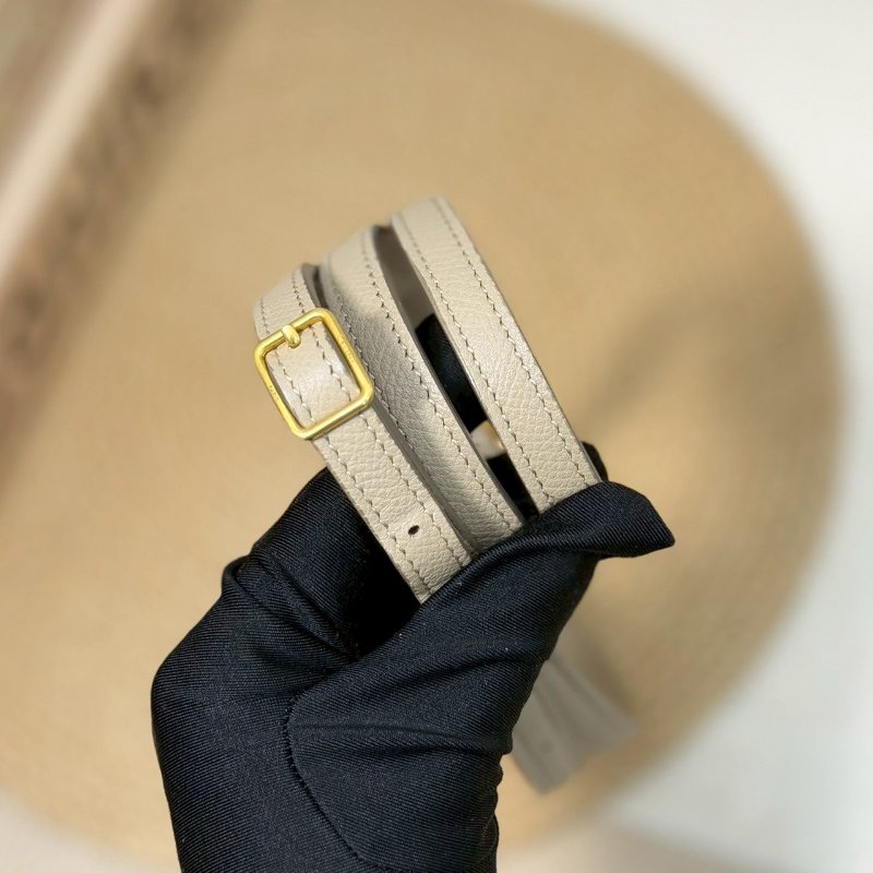 🏷Celine 瑟琳．Nano Belt 鯰魚包/客人寄賣-22