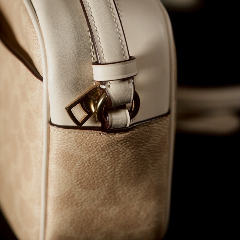 COACH 經典大相機包 斜背包-8