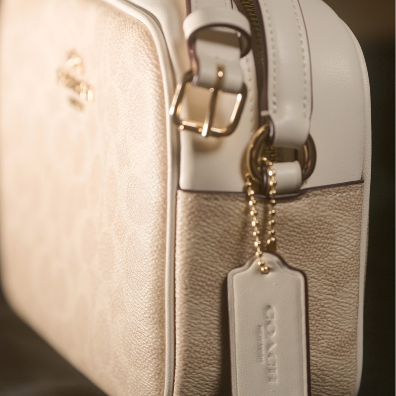 COACH 經典大相機包 斜背包-9