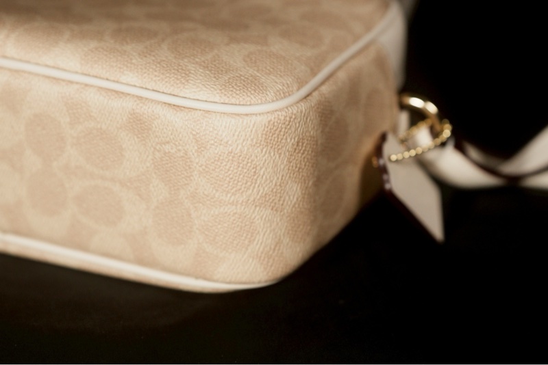 COACH 經典大相機包 斜背包-10