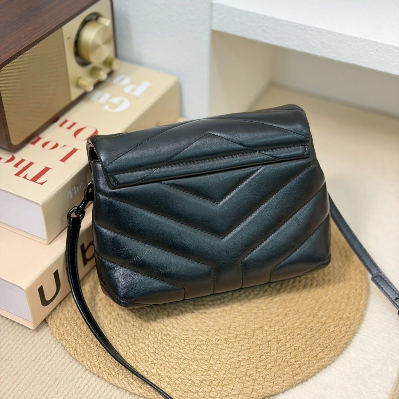 (稀有So Black！好帥😎🖤)🏷YSL 聖羅蘭．Loulou Toy 方胖子-1