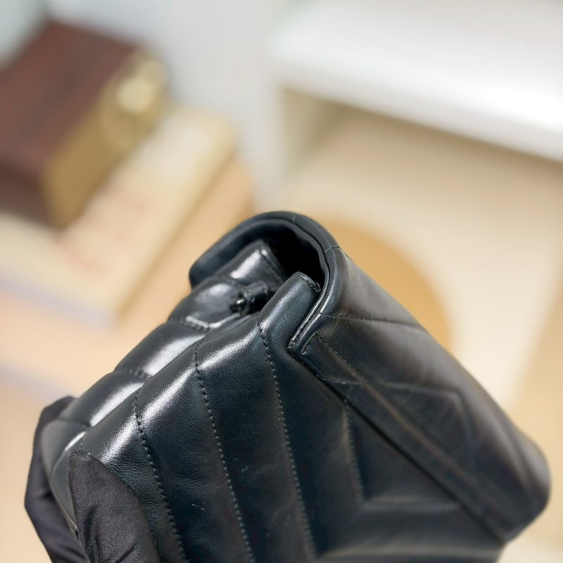 (稀有So Black！好帥😎🖤)🏷YSL 聖羅蘭．Loulou Toy 方胖子-10