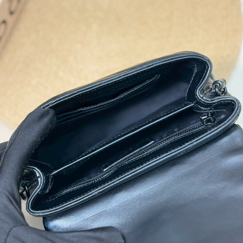 (稀有So Black！好帥😎🖤)🏷YSL 聖羅蘭．Loulou Toy 方胖子-16