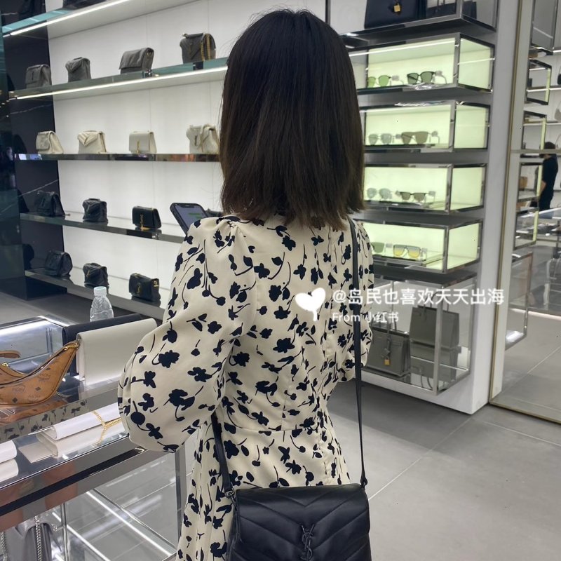 (稀有So Black！好帥😎🖤)🏷YSL 聖羅蘭．Loulou Toy 方胖子-22