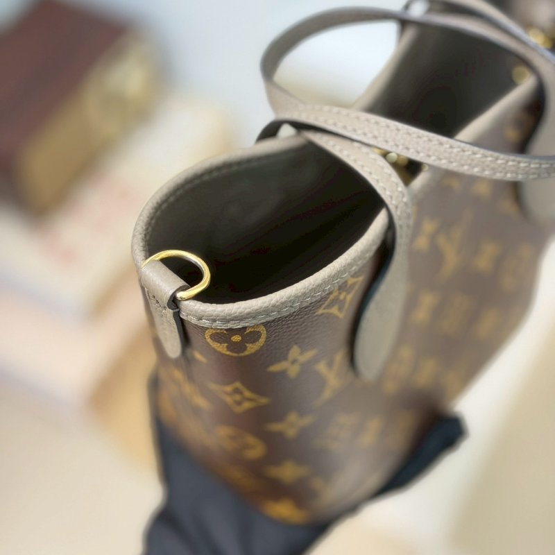 (稀有釋出、大全配✨)🏷LV 路易威登．Neverfull Inside Out MM 雙面小托特 芯片款 M28349-8