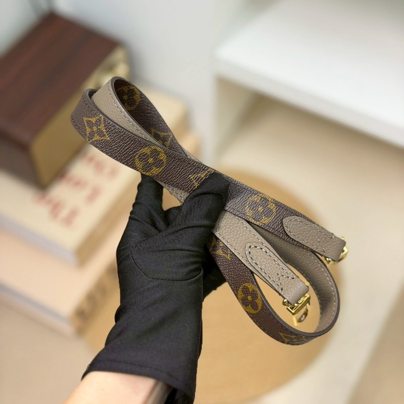 (稀有釋出、大全配✨)🏷LV 路易威登．Neverfull Inside Out MM 雙面小托特 芯片款 M28349-20